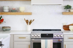 kitchen_oven_brass_tile-scaled