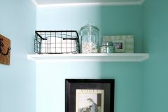 easy_bathroom_shelves